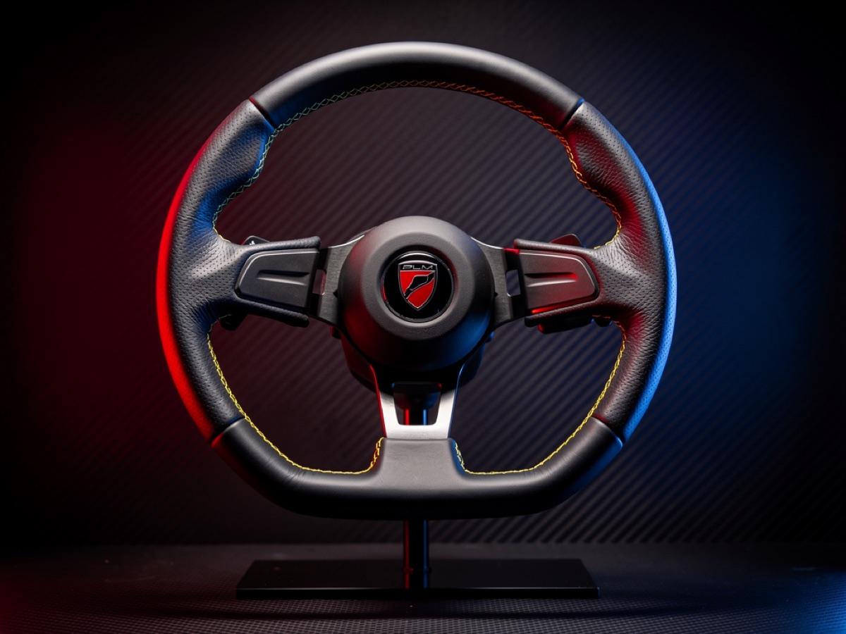 PLM Uno Way Custom · Cuero